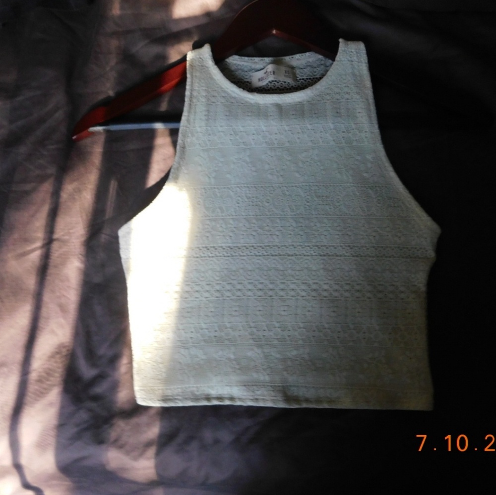 Hollister crop top